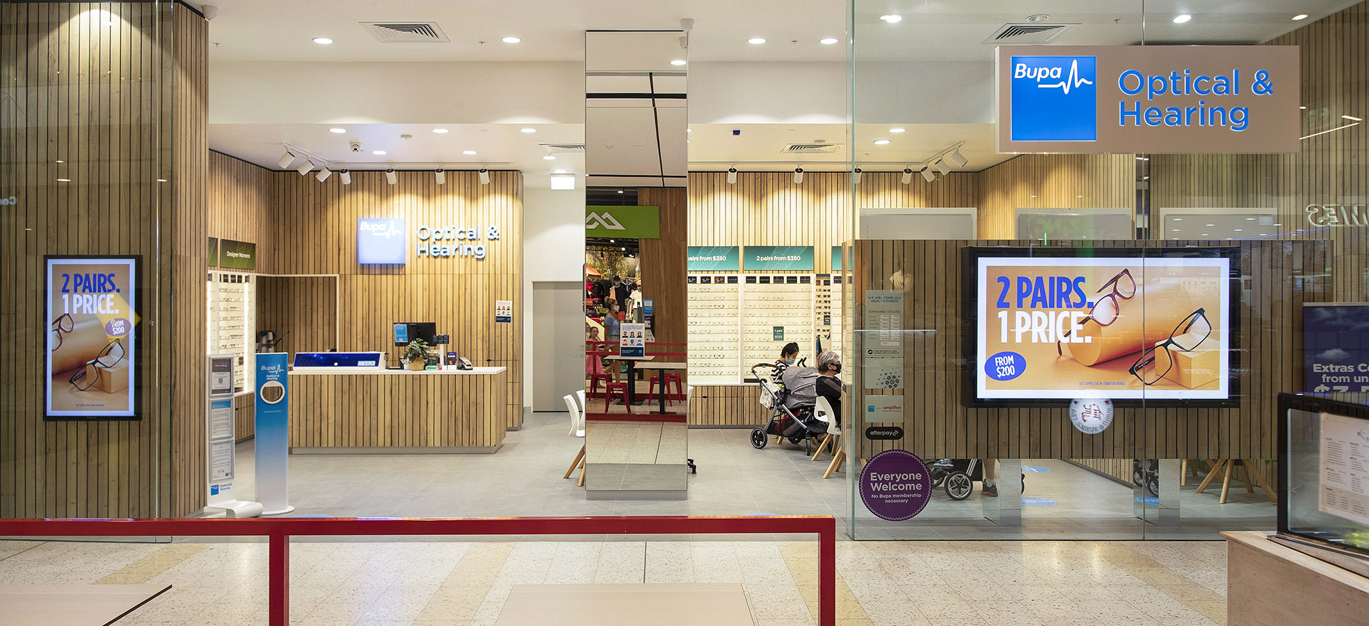 Bupa Optical Store Display Furniture | Diseño interior de tienda, Diseño de  tienda, Mobiliario comercial